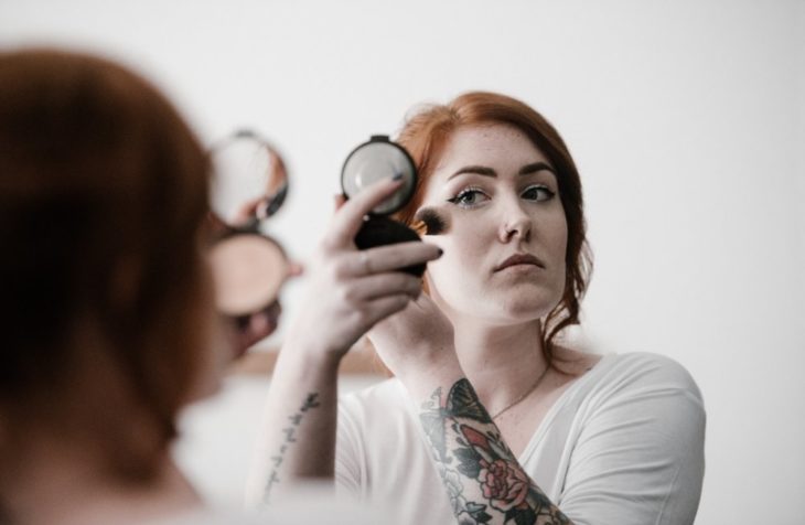 Makeup spejle gør det noget så lettere at lægge makeup!